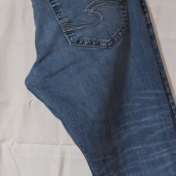 Zac - Picture 2 of 7